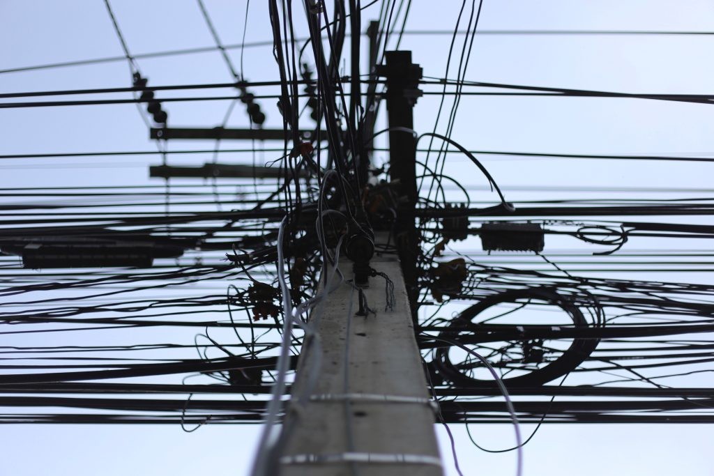 Imaging train cabling